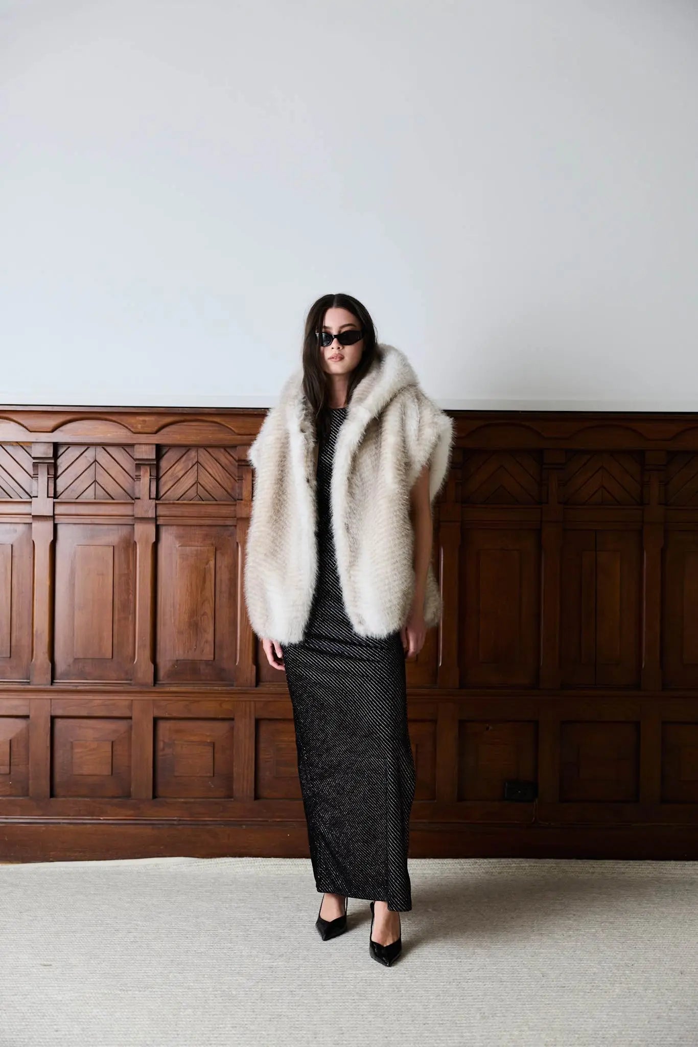 Posh Faux Fur Vest - Cream Iben Posh Faux Fur Vest - Cream Iben